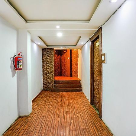 ホテルFabexpress Vinyasa Residency バヤンデル エクステリア 写真