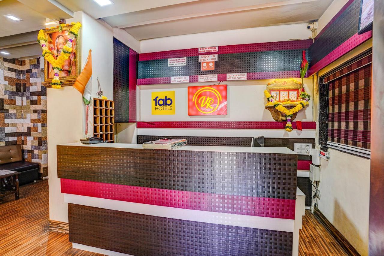 ホテルFabexpress Vinyasa Residency バヤンデル エクステリア 写真