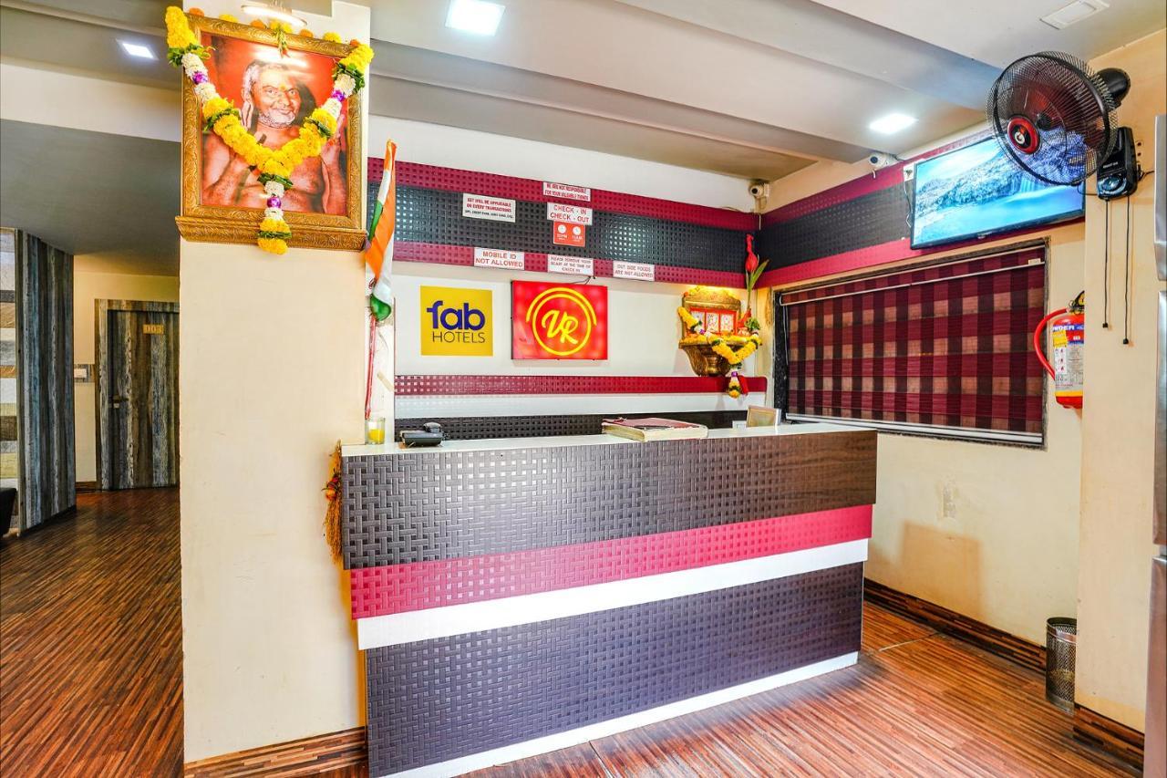 ホテルFabexpress Vinyasa Residency バヤンデル エクステリア 写真