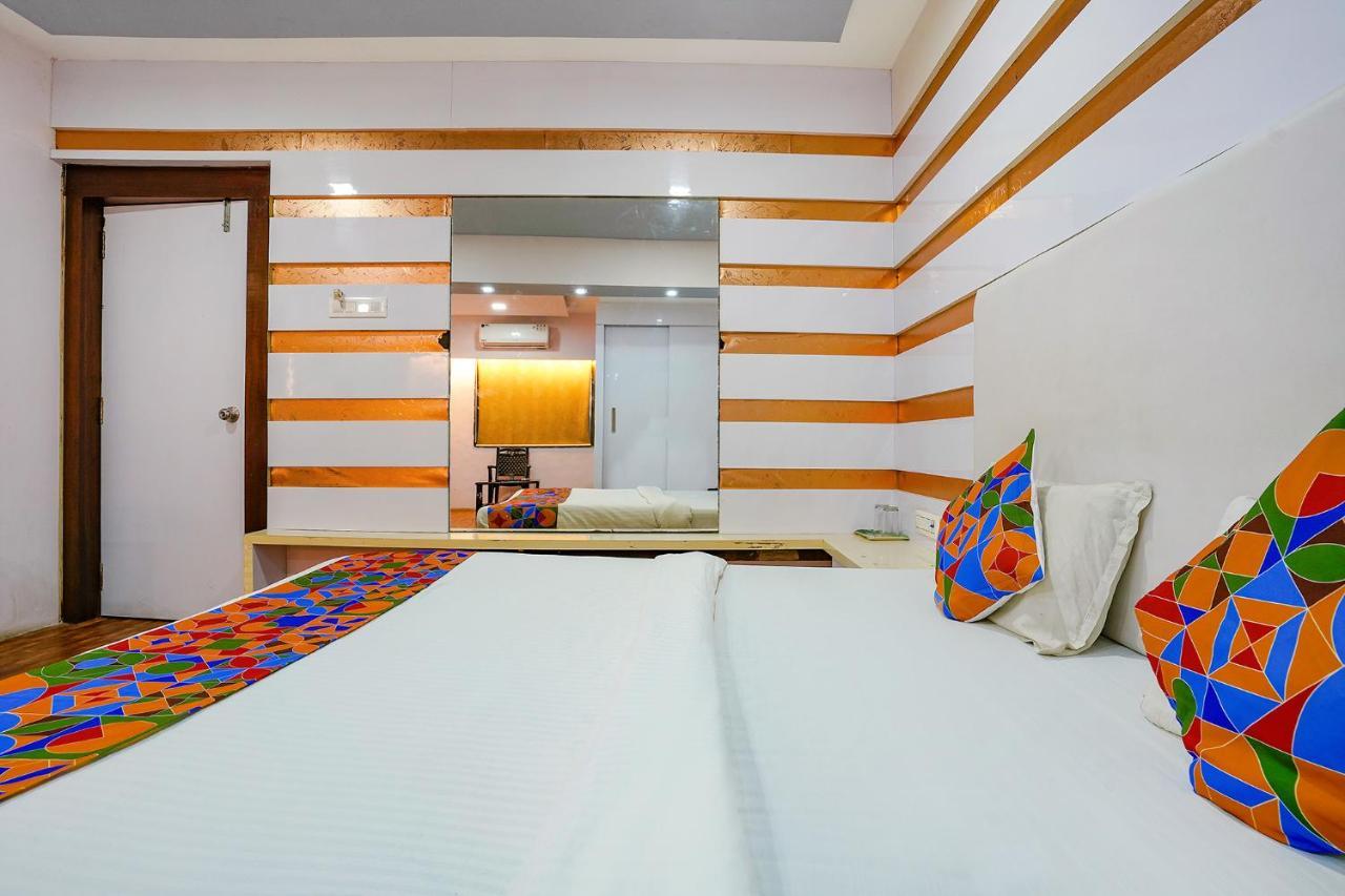 ホテルFabexpress Vinyasa Residency バヤンデル エクステリア 写真